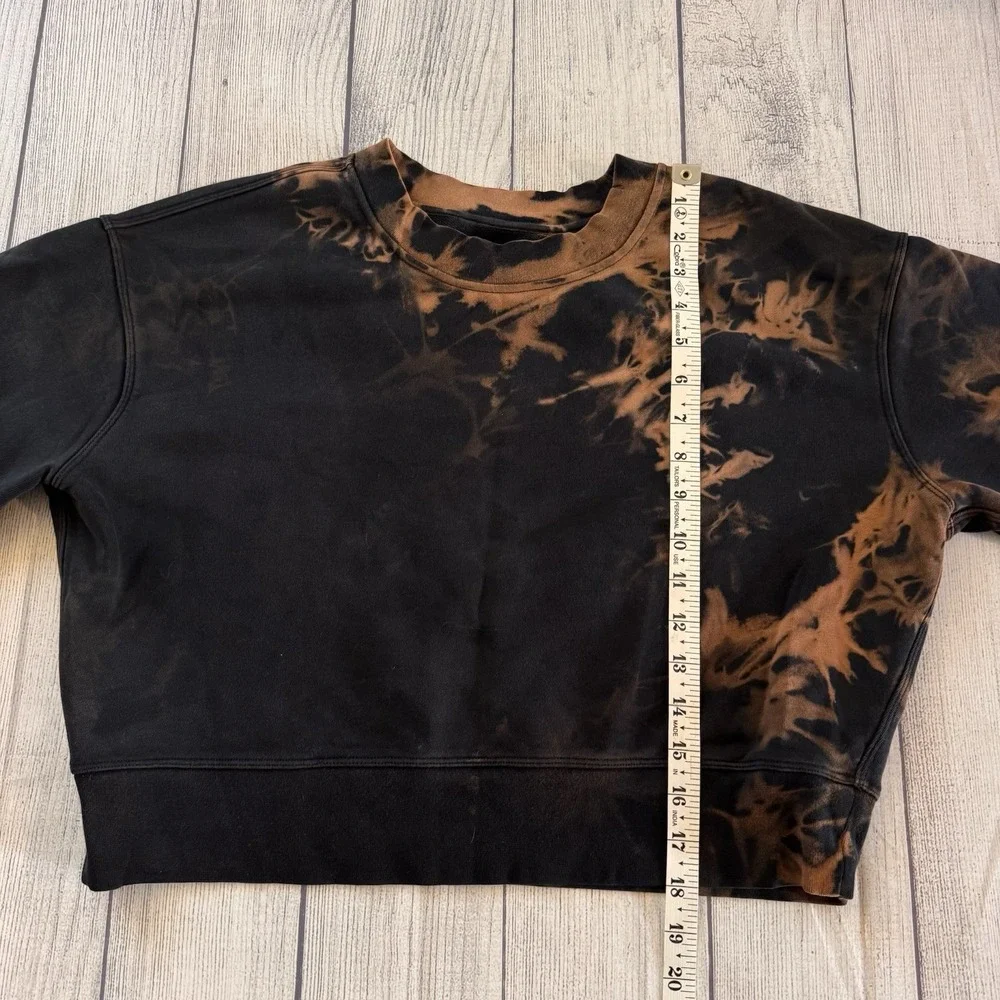 Lululemon Tie Dye Cropped Crewneck Sweatshirt Black Brown Bleach Wash Women's M